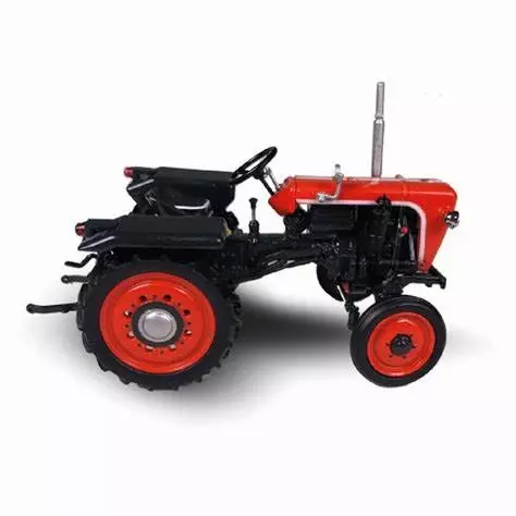 Britains Kubota M7172 Farm Toy - Cooks Midlands